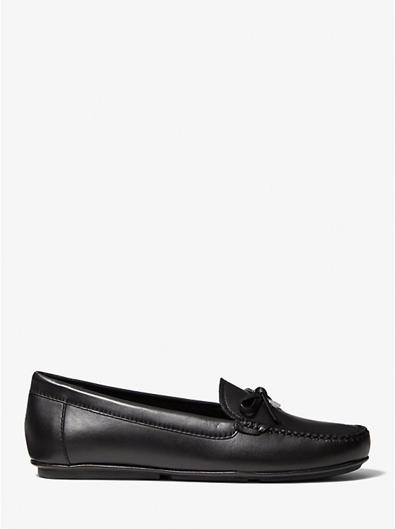 Women Michael Kors Juliette Leather Loafers Black | OUHXIT-724